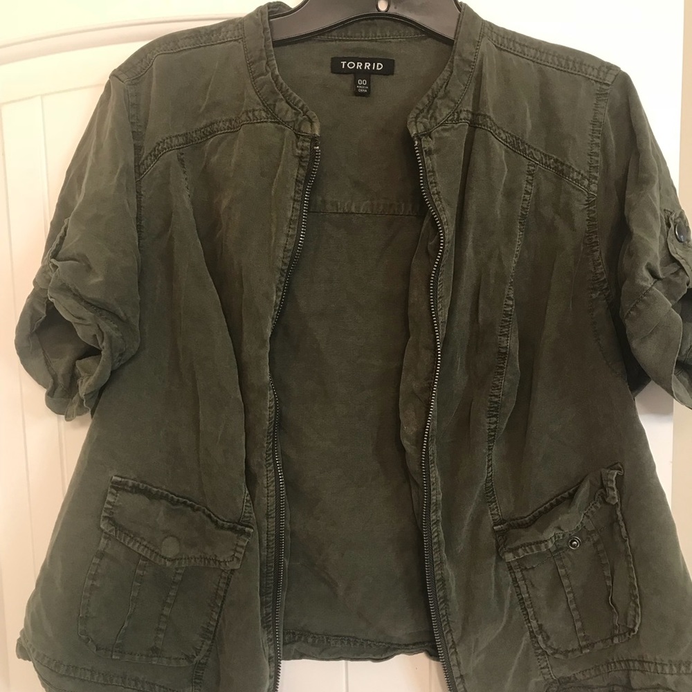 Short Sleeve olive Green Jacket